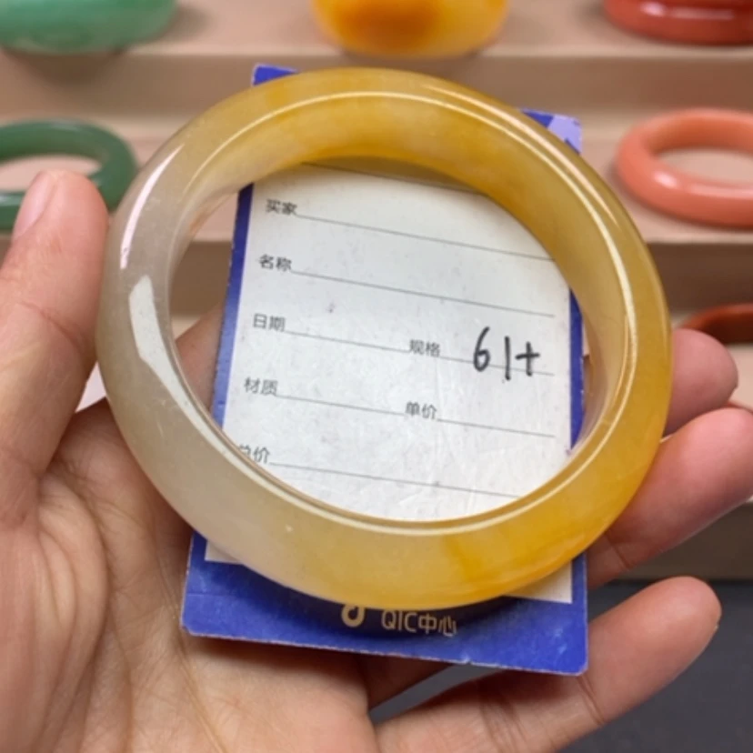【闪购商品】石英质玉手镯未镶嵌