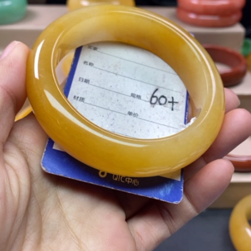 【闪购商品】石英质玉手镯未镶嵌
