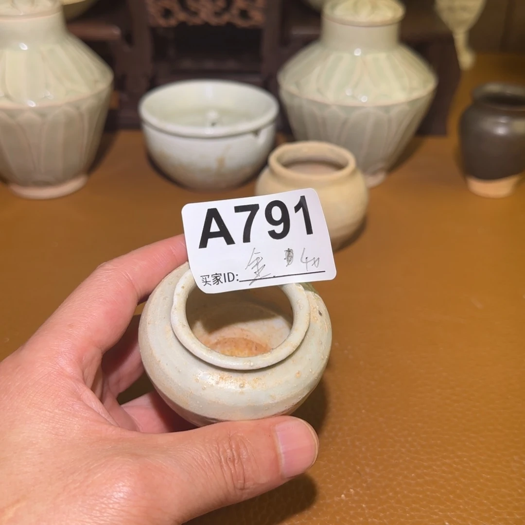 摆件金****房漂亮的小瓷罐