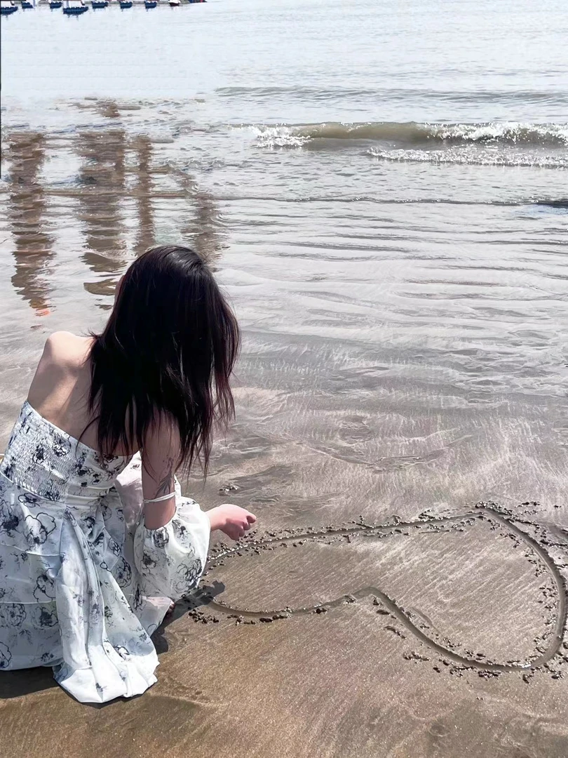 现货!!lolita辣妹修身显瘦气质设计感上衣【下单备注编号】
