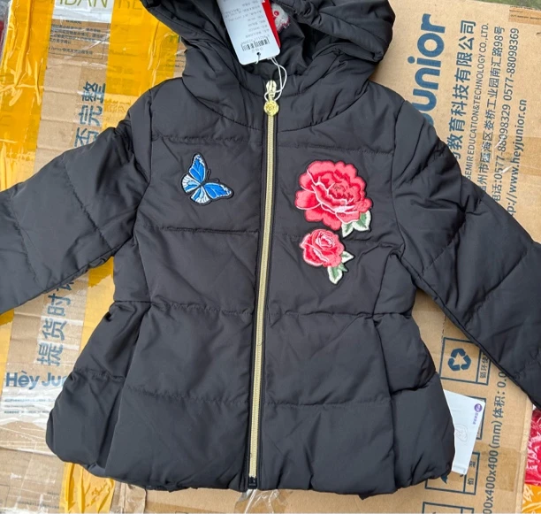断码羽绒实拍儿童冬装A类 蝴蝶和花刺绣款