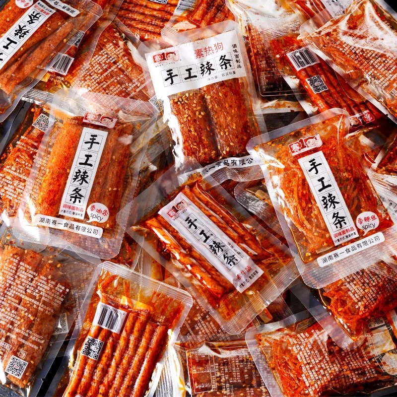 【厂家直销】赛1辣条小包装批发儿时休闲食品怀旧网红爆款辣条零食