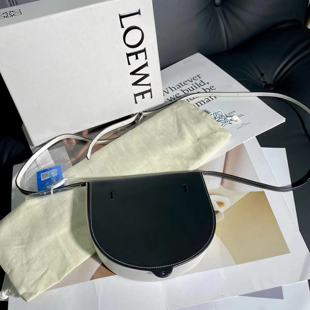 95新 LOEWE/罗意威 艾派尔/Loewe罗意威马鞍包斜挎包/7893