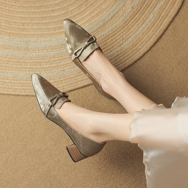 国风绸感牛皮|34-39码|4.5cm跟|春秋尖头粗跟百搭时尚真皮单鞋女