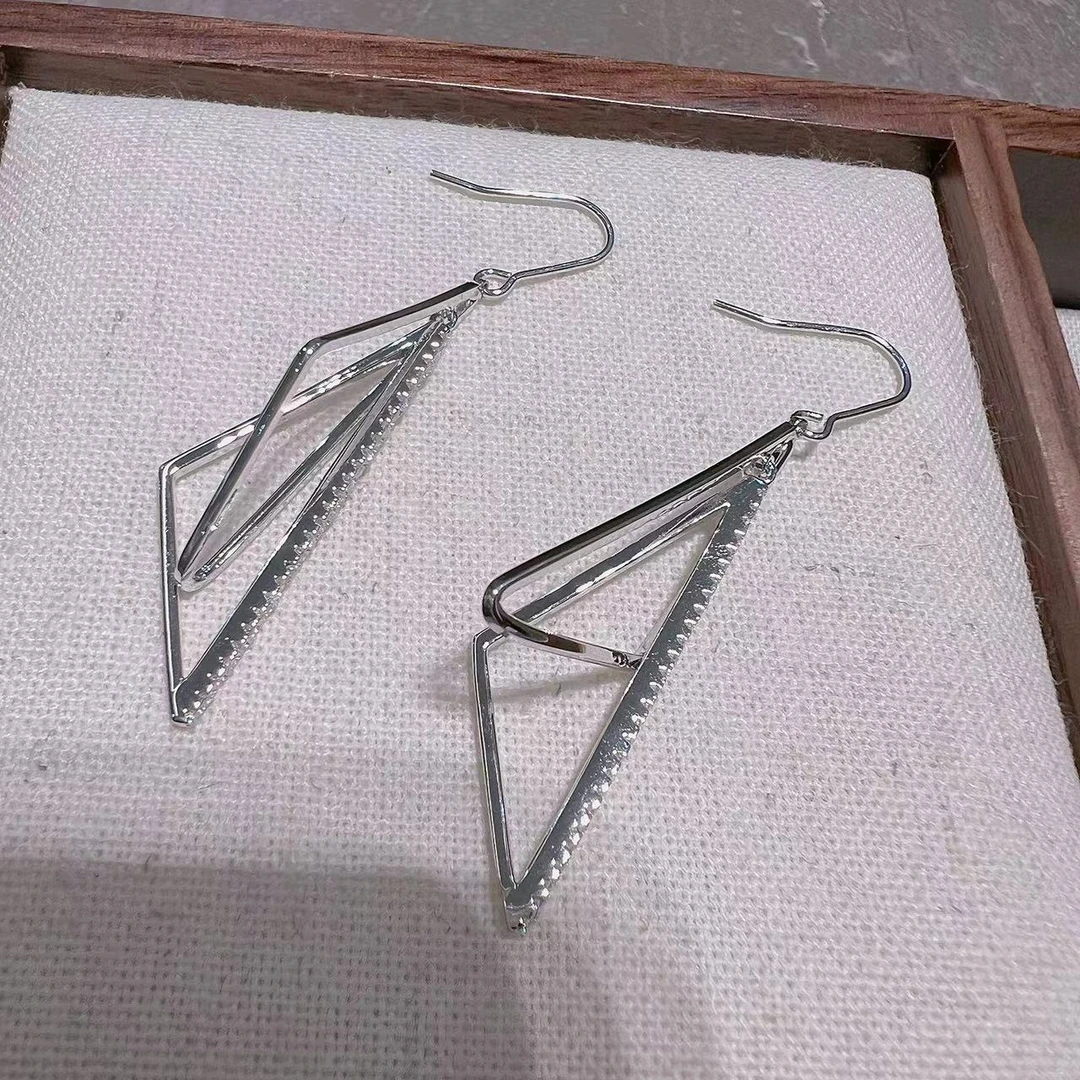 925银耳饰 旺莱 813 高货双三角形满钻光面耳钉J9210801-03