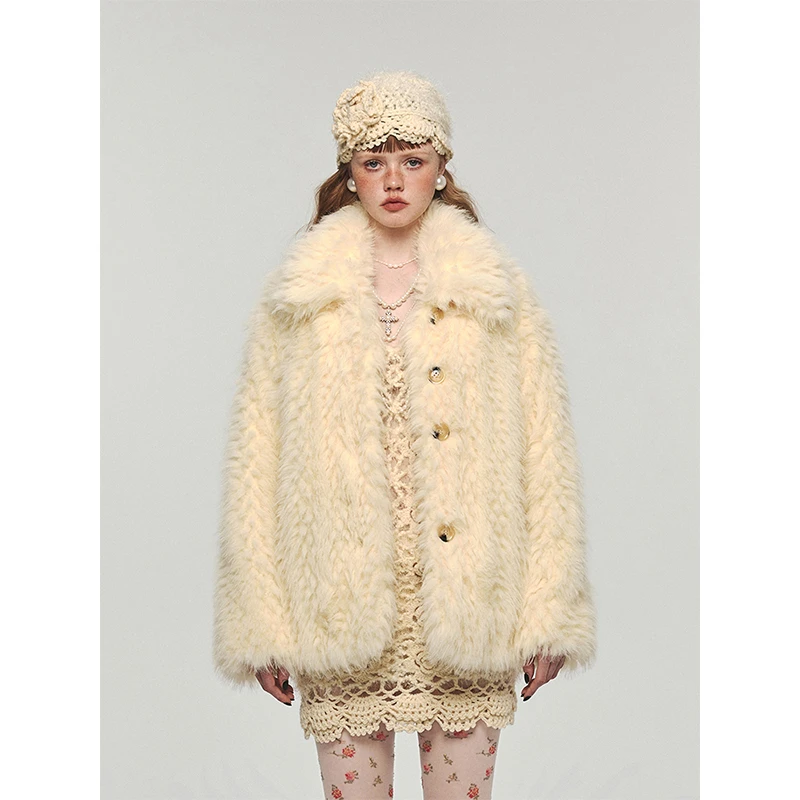 【佳佳】1JINN STUDIO 原创设计时尚百搭毛绒绒淡⻩⾊翻领⽑外套