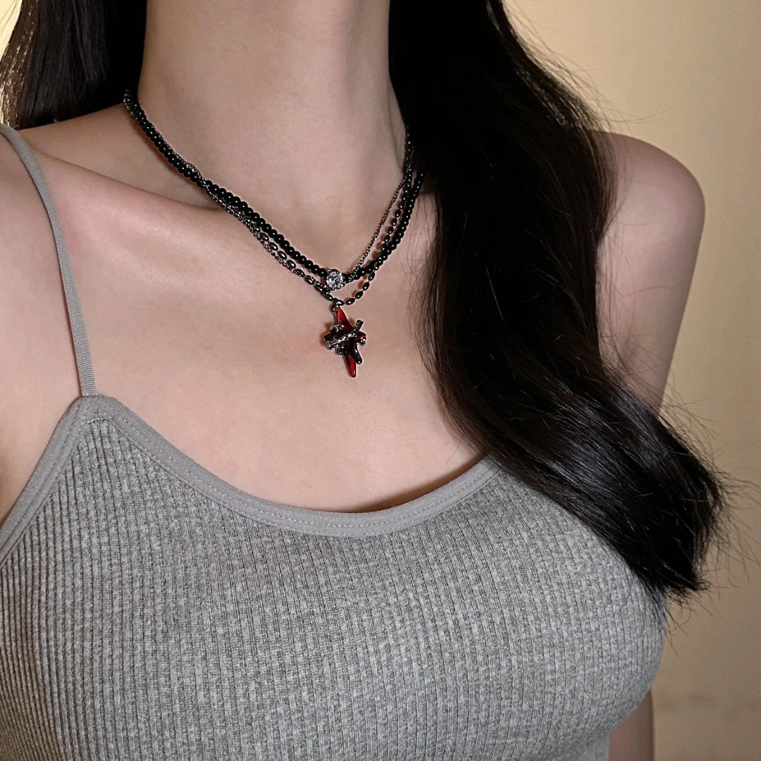 合金亚克力项链 X4811-1哥特风枪黑多层串珠项链小众红色芒星颈链