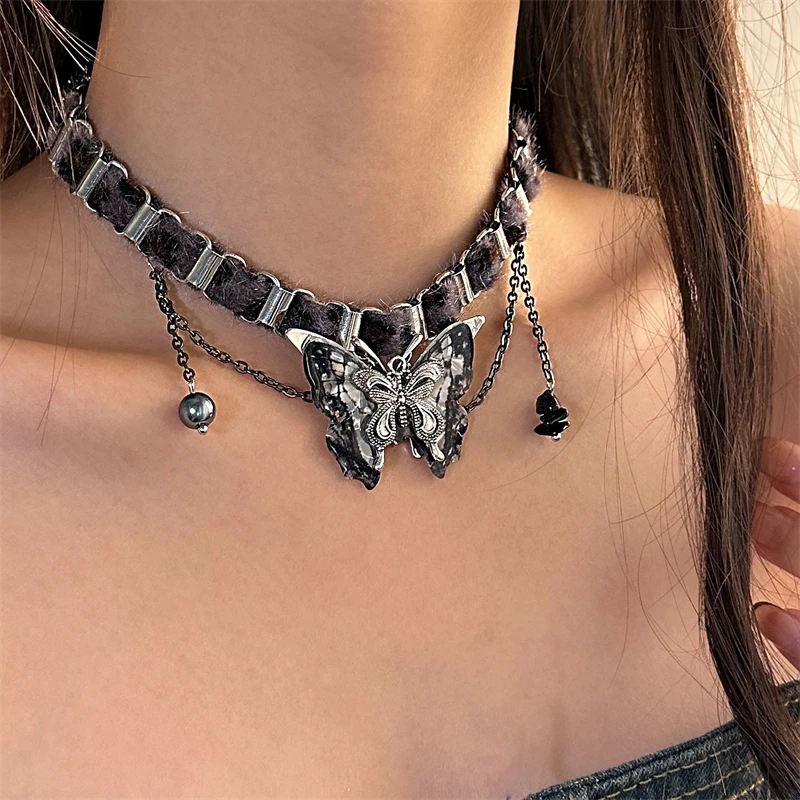 合金布艺项链 X4937-1秋冬穿搭女豹纹毛绒金属拼接choker蝴蝶颈链