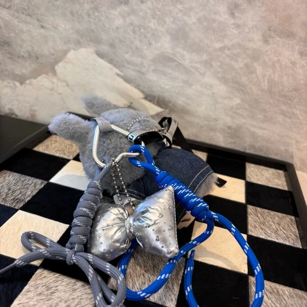 牛仔裙兔子挂饰YS129