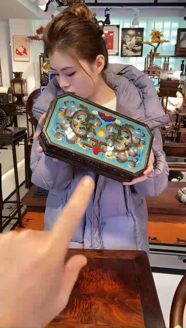 【闪购商品】红酸枝木类端景台大红酸枝景泰蓝盒