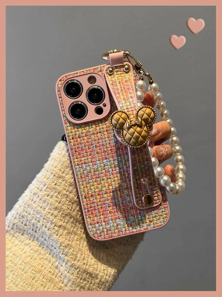 高级感小香风皮纹彩色腕带iPhone17promax手机壳适用苹果16女防摔