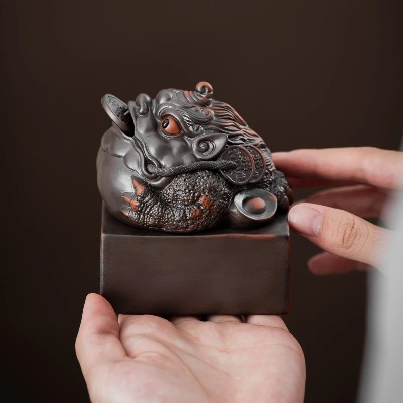 中式紫陶金蟾桌面摆件四方堂堂正正蟾蜍茶宠茶具手工复古茶桌摆设