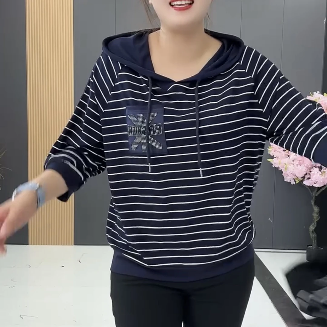 鑫家0662早秋新款连帽休闲上衣条纹上衣