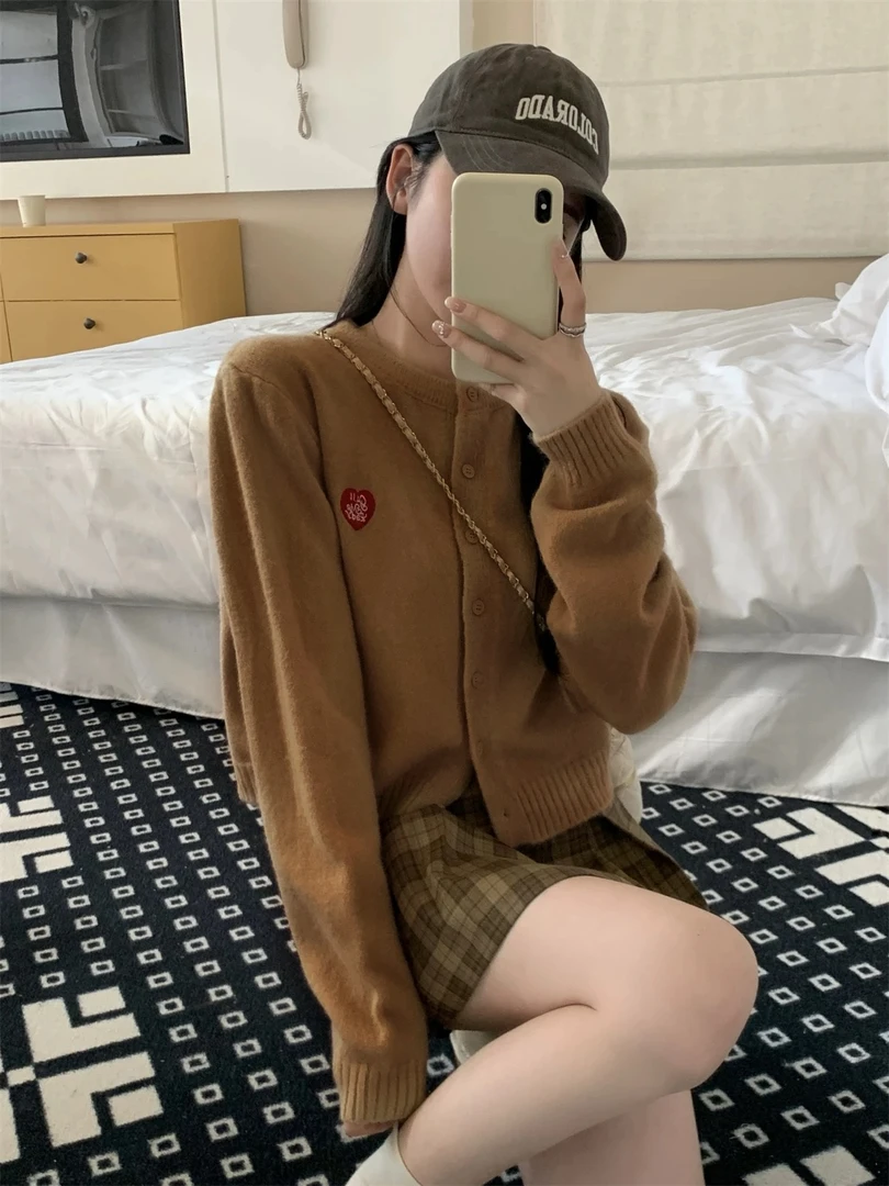 2157甜美爱心针织短款外套女秋季软糯休闲上衣外搭开衫