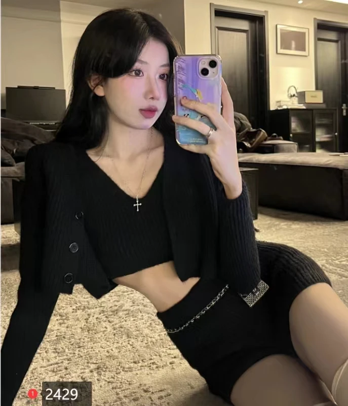 2429秋季性感小吊带+短款开衫+裤子休闲三件套装女