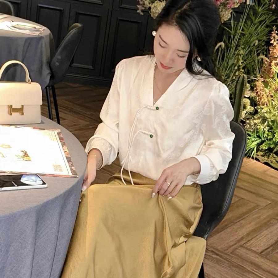 E33-2849 新中式国风显瘦长袖盘扣衬衫