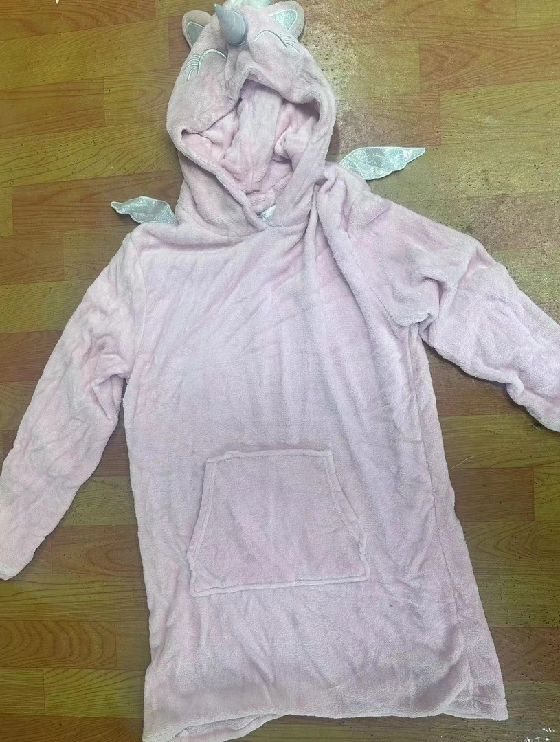 时尚家居服保暖主播叫到名字去拍