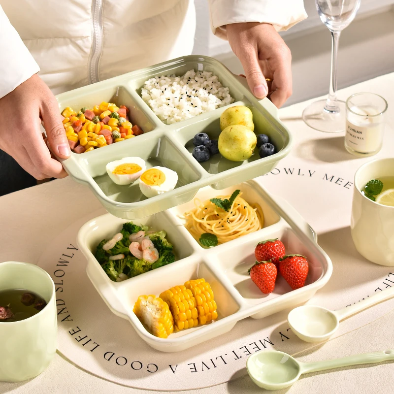 陶瓷四格分格盘分餐盘家用釉下彩月子餐盘大人减肥专用儿童早餐盘