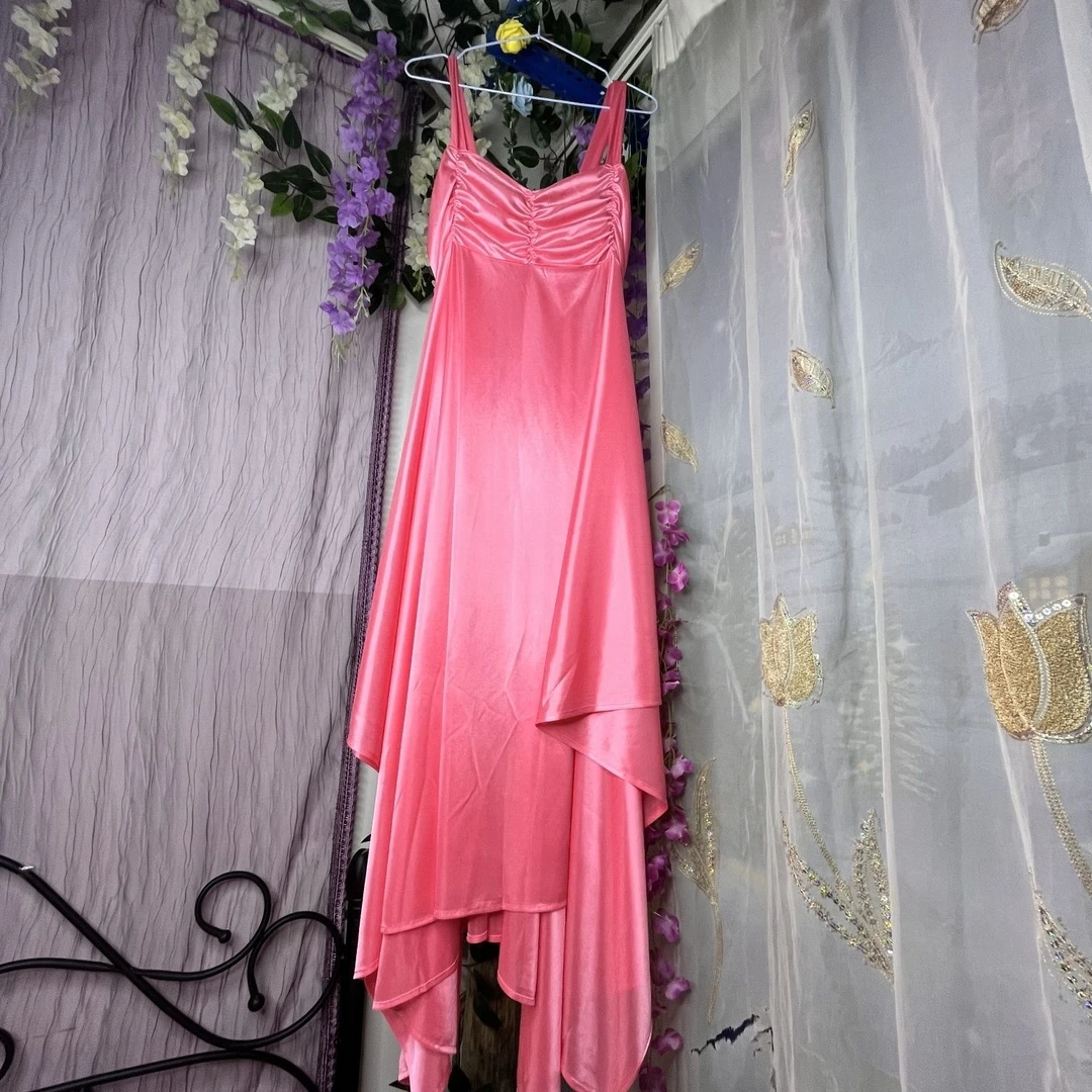 纯欲风丝滑丝透性感家居吊带大摆长裙