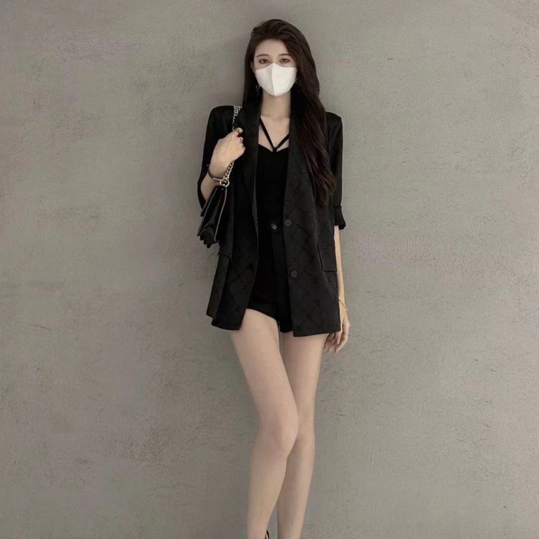 御姐气质薄款印花西装外套网红设计感韩版洋气时尚宽松休闲西服