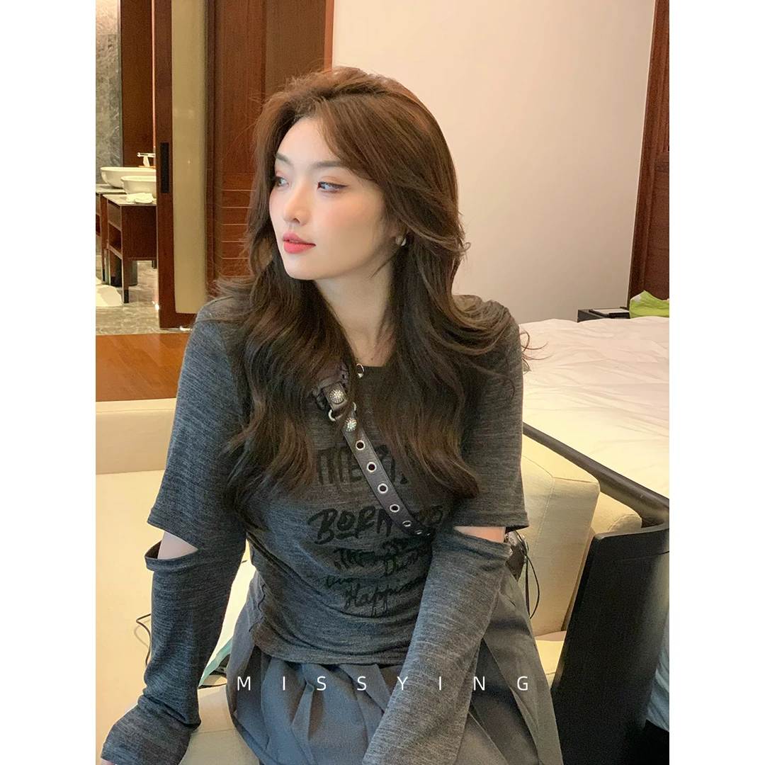 应小姐 【赛博辣妹】微胖大码女装设计时尚字母百搭气质宽松长袖T恤