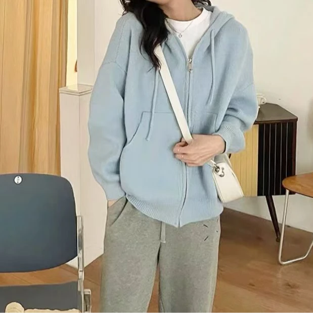 M1082浅蓝拉链加厚连帽针织衫