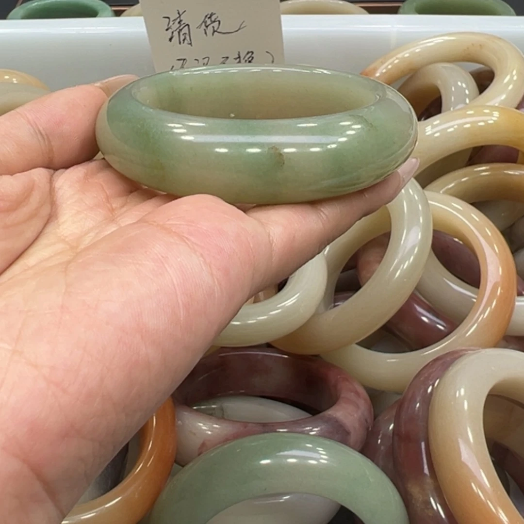 【闪购商品】石英质玉手镯合金幺*