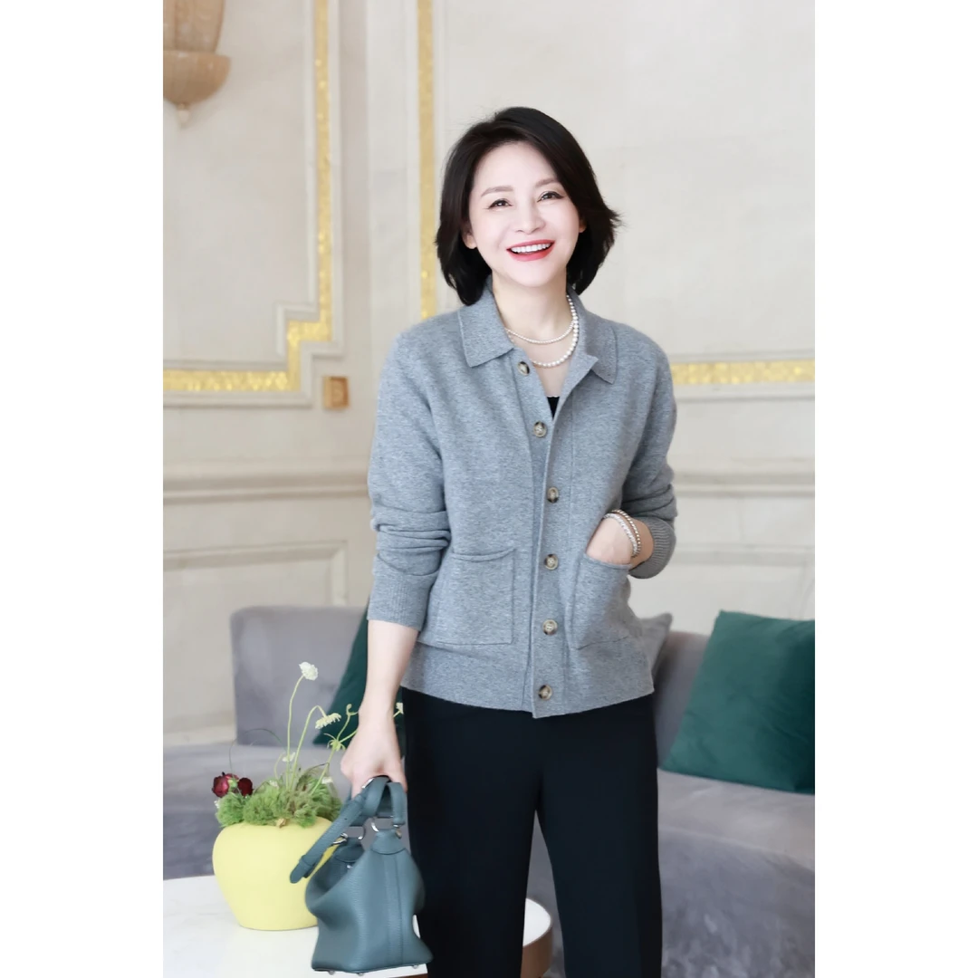 我是摩羯 奈良的秋天 MORO羊绒牛角扣翻领高克重针织开衫外套