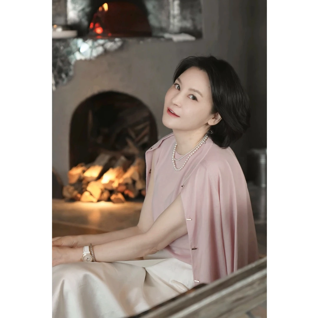 我是摩羯 风格塑造 精纺100法式经典赫本风背心开衫两件套针织衫