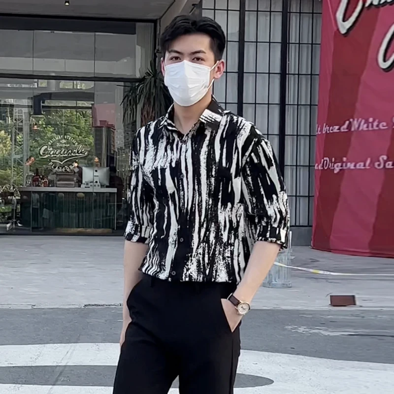 夏季男士短袖花衬衫潮流韩版微宽松痞帅条纹帅气薄款中袖衬衣男