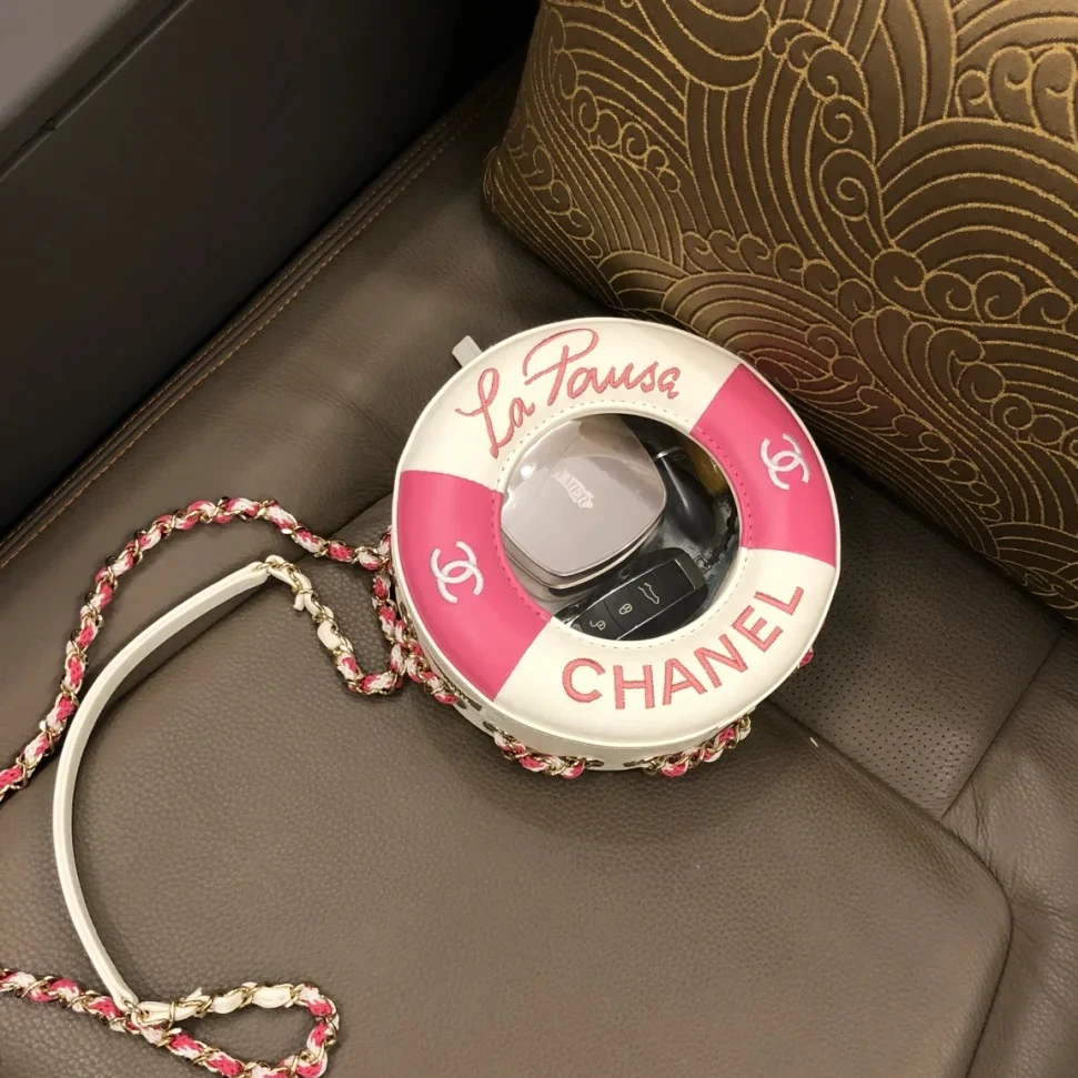 99新 Chanel/香奈儿 斜挎包 游泳圈 26开 P234245410