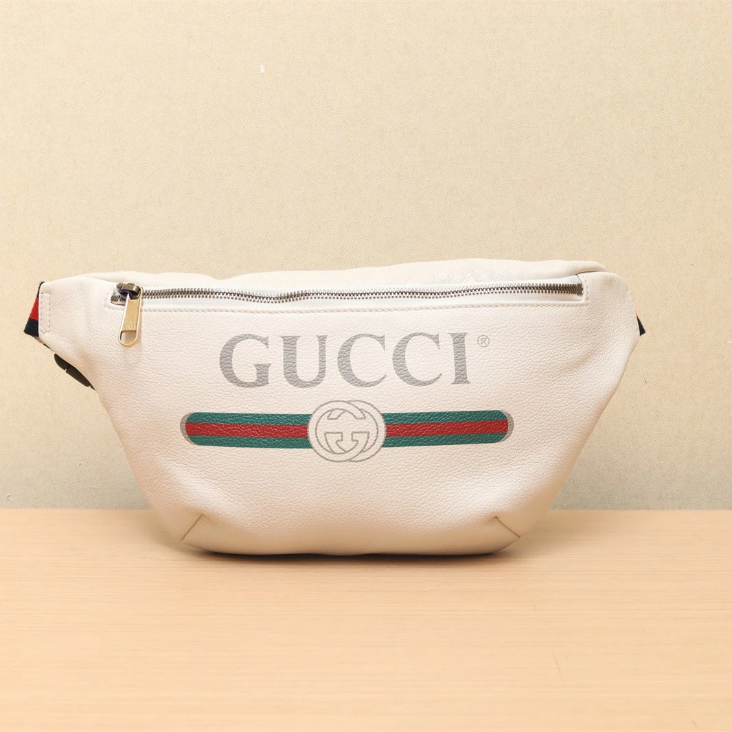 95新 GUCCI/古驰 Gucci 标识印花皮革腰包 P221070437