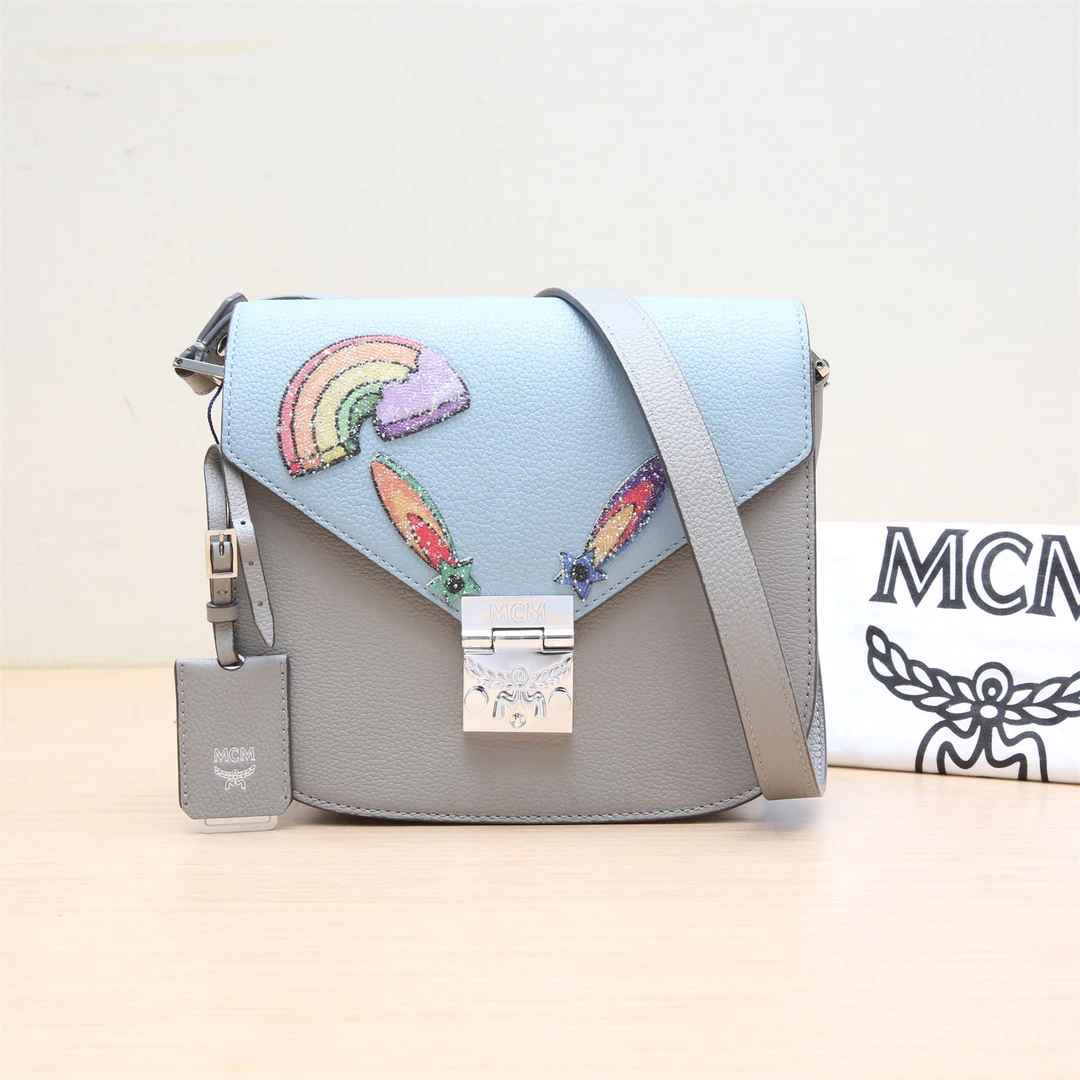 95新 MCM 彩色贴片 限定 邮差包 拼色 单肩包 P214348686