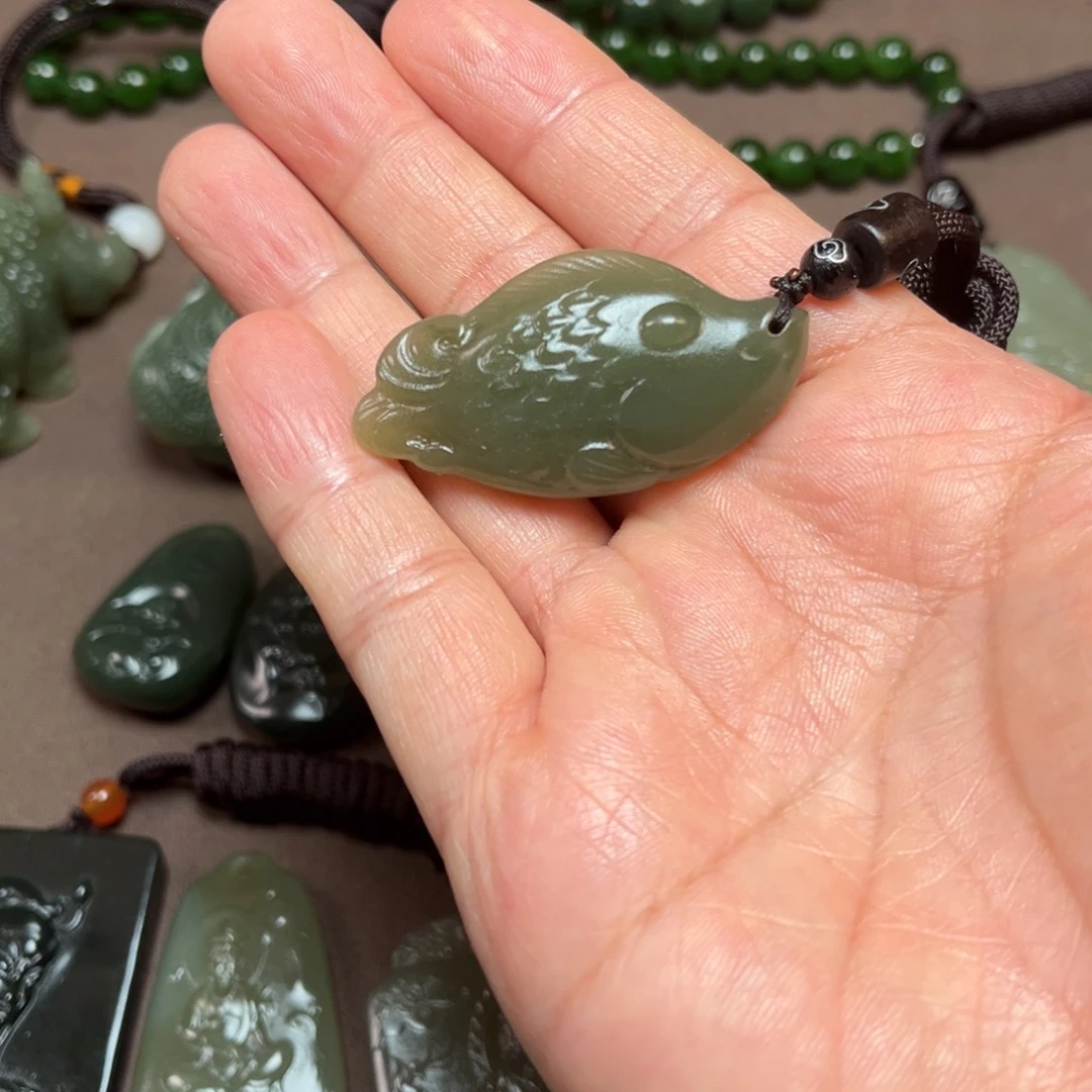 和田玉挂件未镶嵌