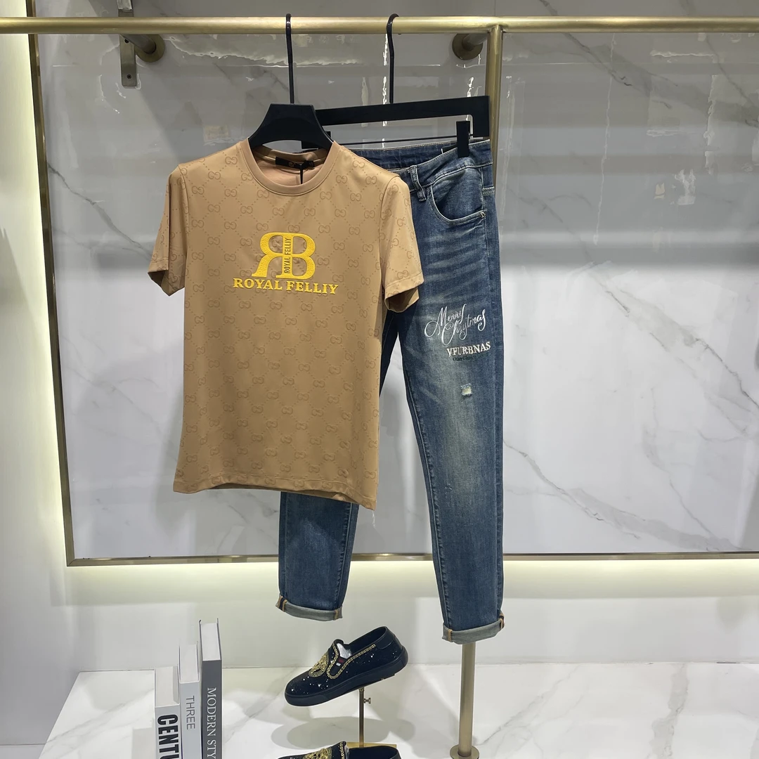 时尚休闲圆领男士体恤