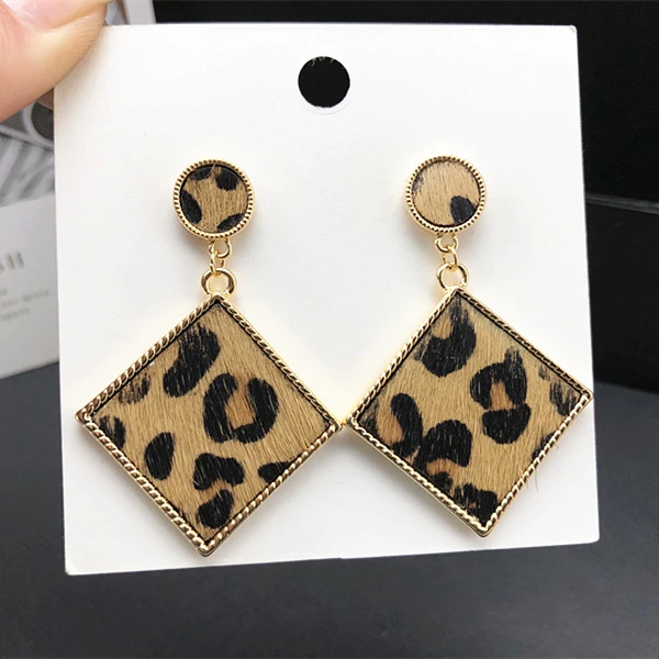 铜合金耳饰 夸张耳环复古港风爆款小众高级感气质豹纹长款大耳饰