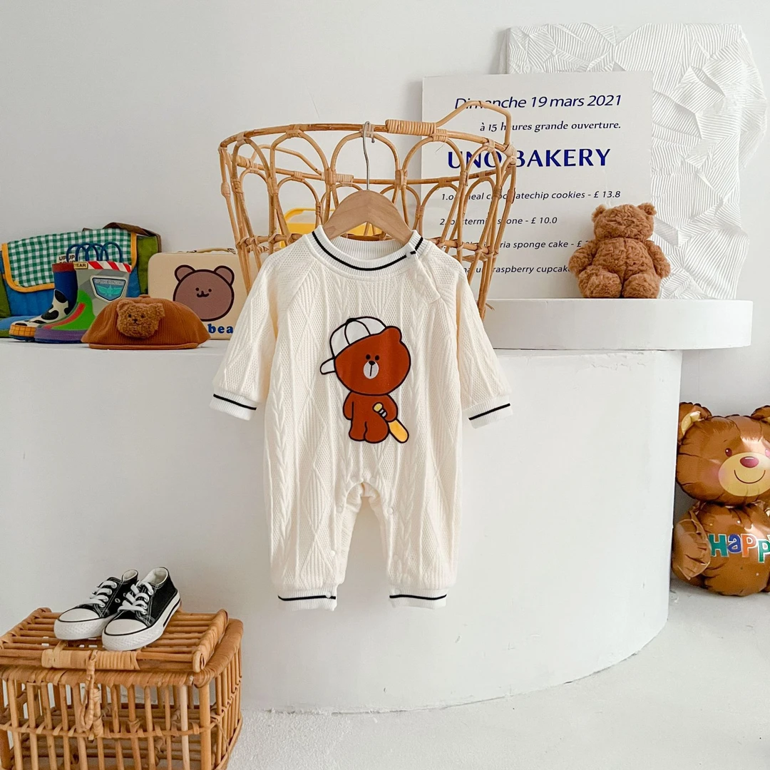 （现货）双层加绒秋冬洋气针织棒球小熊保暖男女宝哈衣外出服