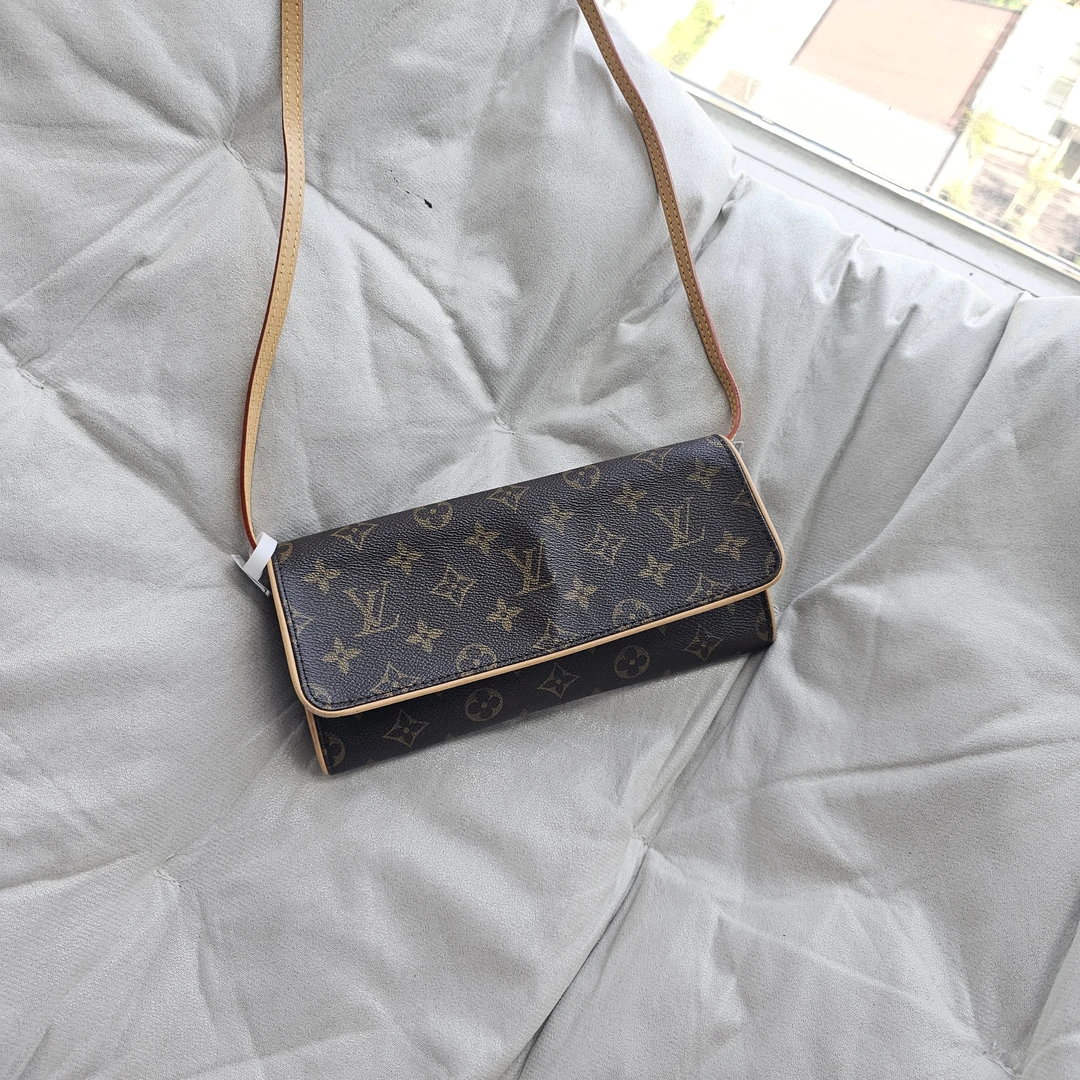 95新 LouisVuitton/路易威登 802728  lv 长款信封单肩包