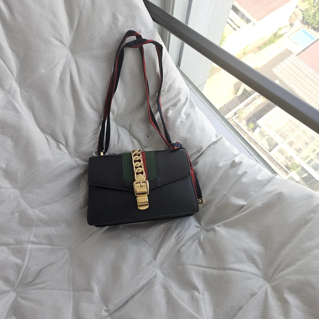 95新 GUCCI/古驰 805339 gucci 黑色塞尔维亚单肩包