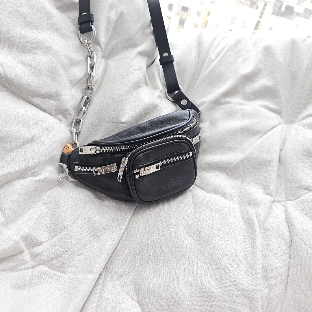 95新 Alexander McQueen/亚历山大·麦昆 802872  亚历山大王胸包