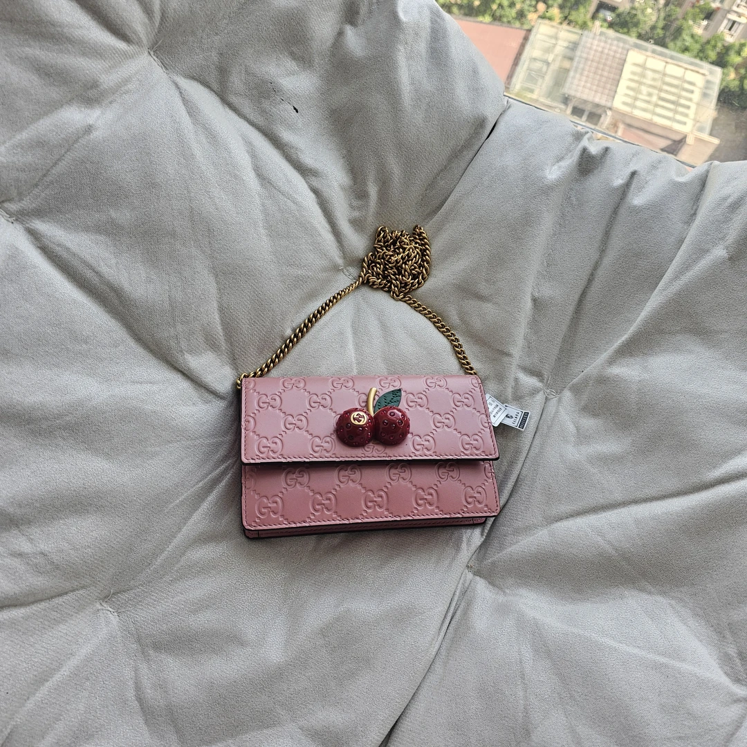 95新 GUCCI/古驰 802790 gucci 粉色压花樱桃单肩包