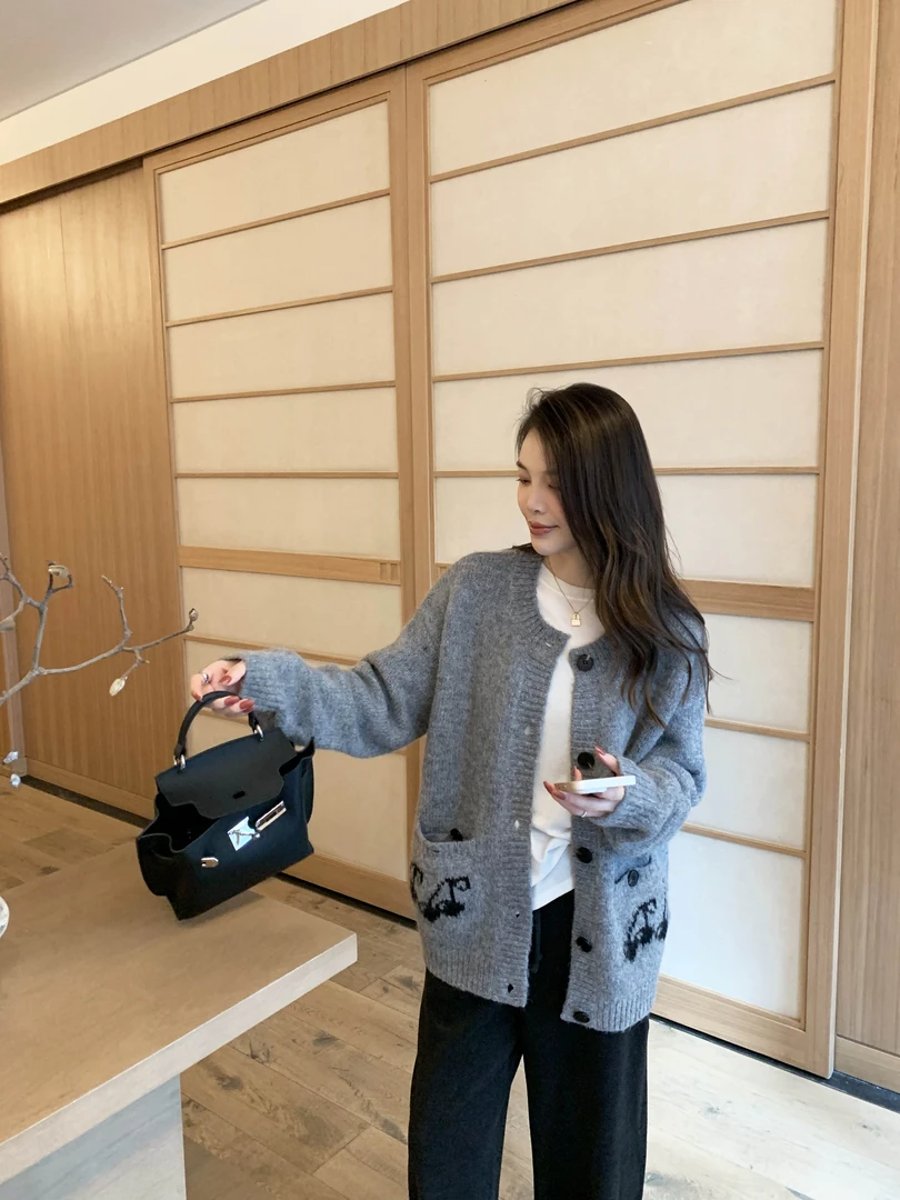 BIG WHITE REMADE“韵律织纹“休闲慵懒高级感百搭不挑人针织衫SH11