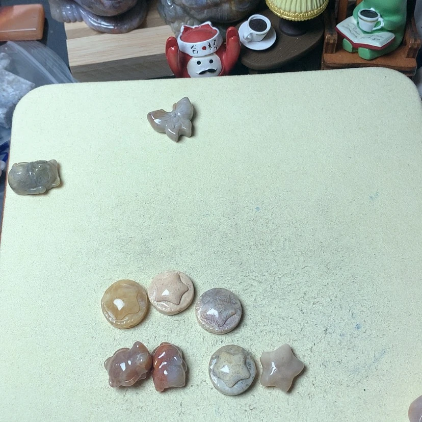 【闪购商品】硅化珊瑚(珊瑚玉)颈饰未镶嵌他*