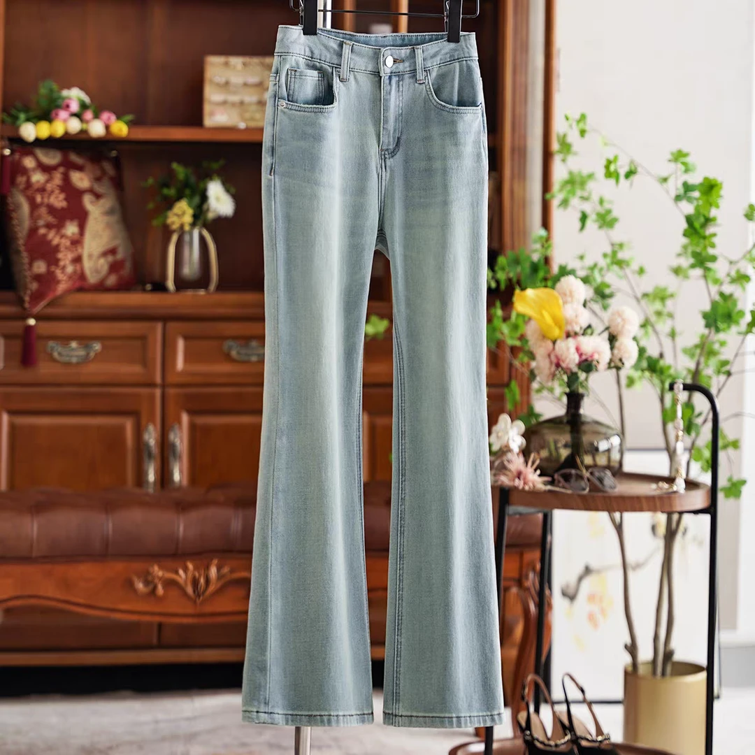 049-069新疆包邮别错过~巨修腿型！弹力提臀高腰微喇牛仔裤女