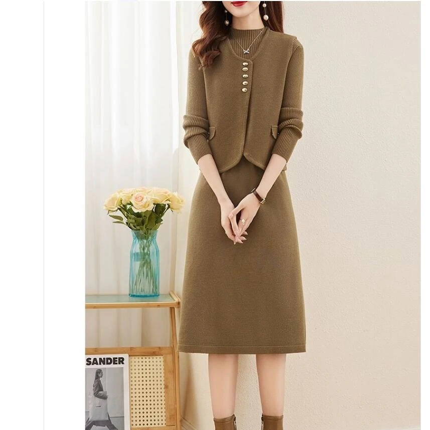 小香风针织洋气连衣裙两件套装女秋季法式气质高级感中长款毛衣裙