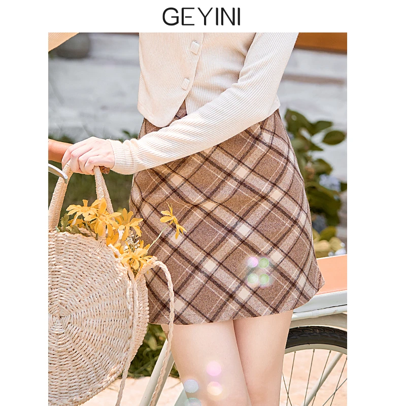 歌依妮2024秋冬新款女法式棕色高腰a字毛呢格子裙包臀半身裙短裙