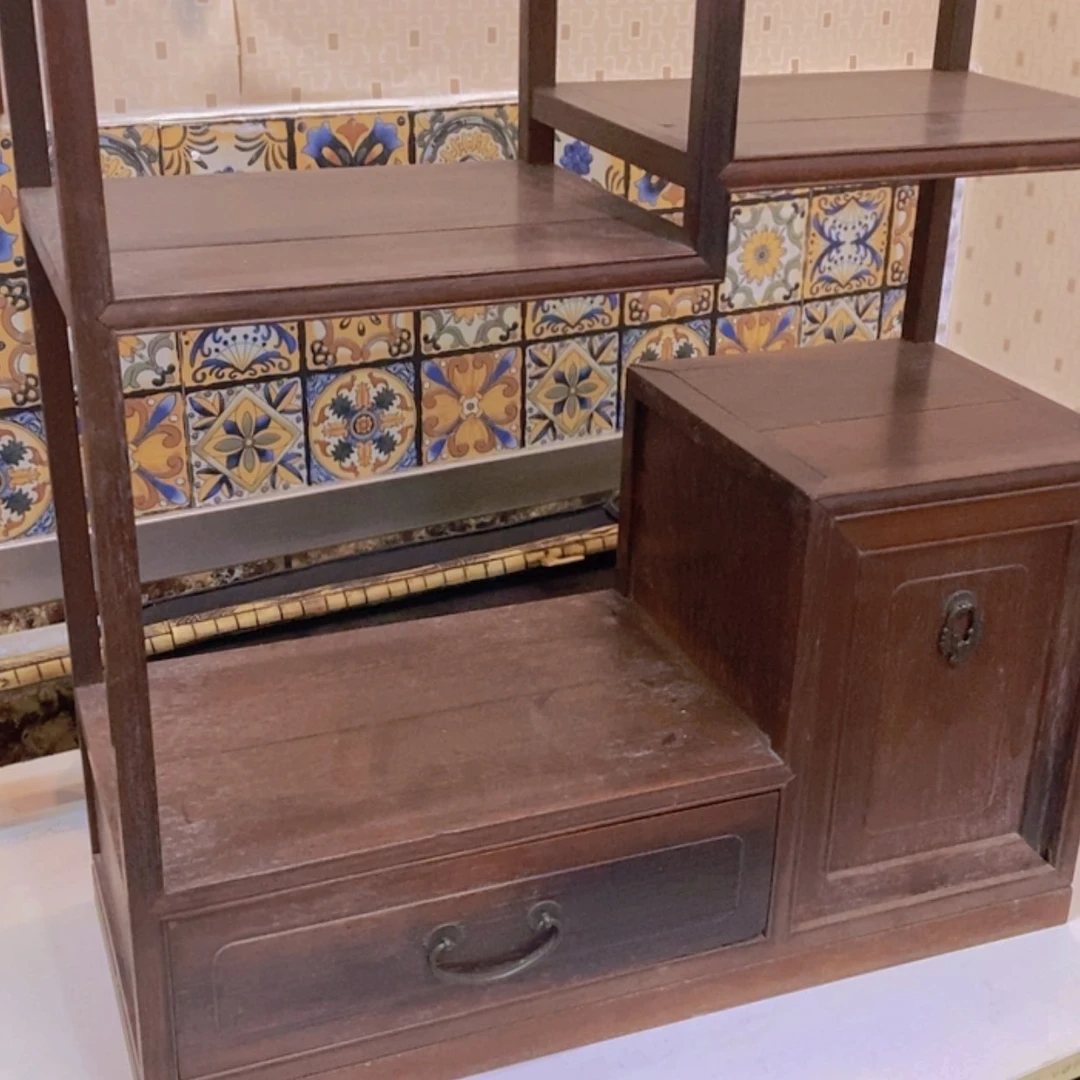 【闪购商品】骨瓷摆件孔*