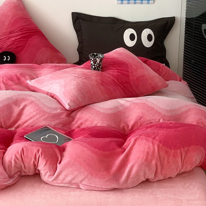 ins冬季牛奶绒渐变粉保暖床上四件套珊瑚绒绒双面被套床单三件套