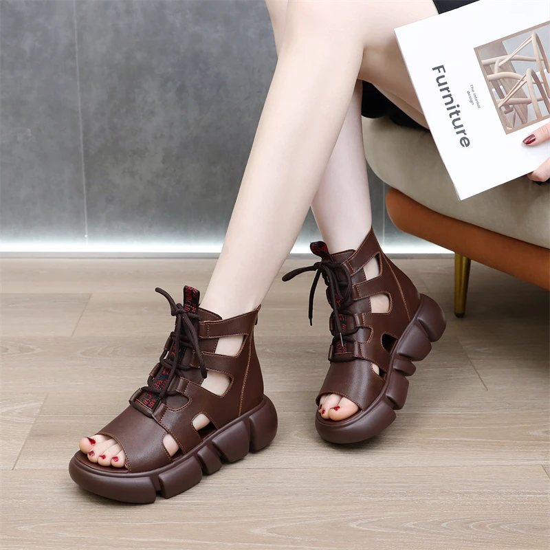 凉鞋2025新款百搭外穿鱼嘴厚底防滑中年罗马女鞋镂空透气休闲软底