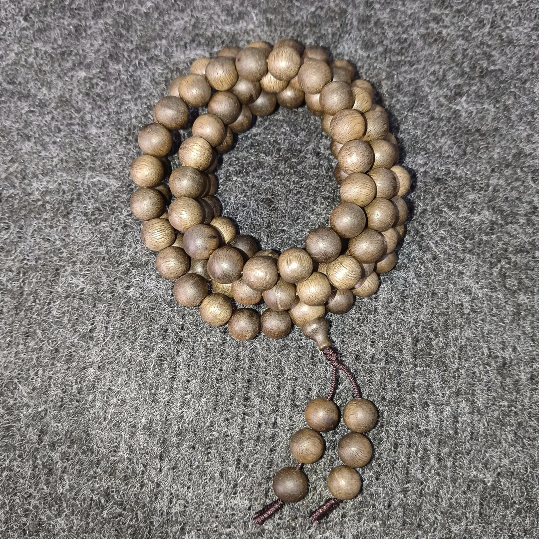 【杨总】H026沉香海南绿奇楠0.8多圈圆珠手串